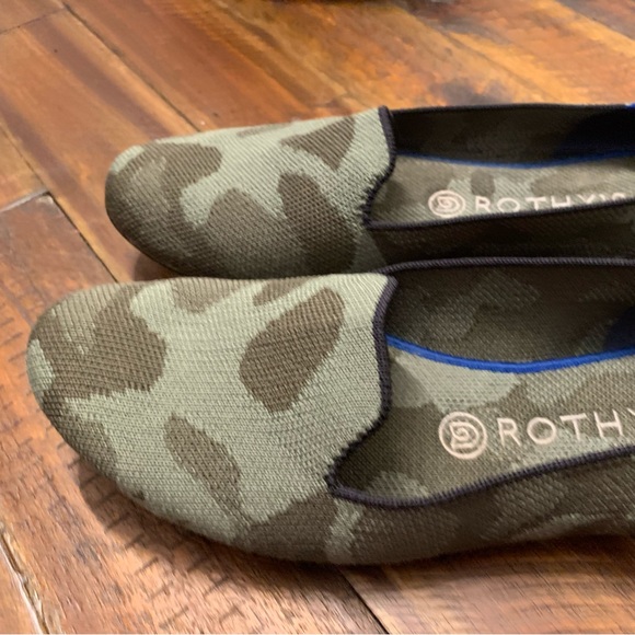 Like new! Camo ROTHYS!! - Picture 4 of 12